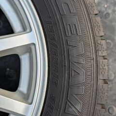GOODYEAR 185/65R15 スタッドレスタイヤ ホイールセットの画像