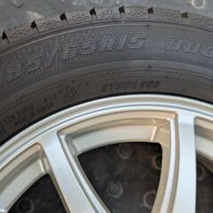 GOODYEAR 185/65R15 スタッドレスタイヤ ホイールセットの画像