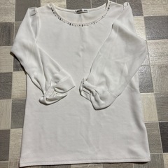 ②レディース　トップス　の画像