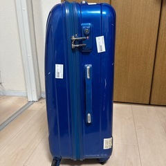 キャリーケースの画像