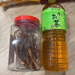 するめ足 1箱！の画像