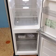 TWINBIRD 2ドア冷凍冷蔵庫 121L 2022年製 HR-GJ12 ミラーデザイン 鏡面ドア ブラック/黒の画像