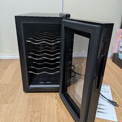 アイリスオーヤマ製ワインセラーPWC-251Pの画像