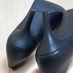 コールハーン 24.5B 黒 パンプス 7cm 防水 ポインテッドの画像