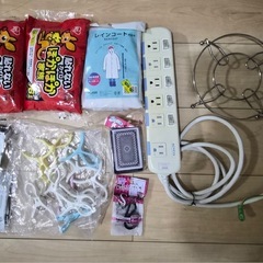 生活雑貨・キッチン用品・姿見ミラー・IKEAテーブル　の画像