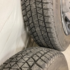 ジムニー　スタッドレス　21年製　バリ山　175/80R16 DM-V3の画像