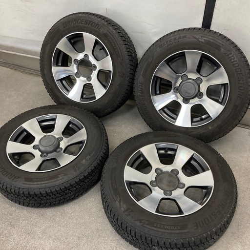決まりました。ジムニー　スタッドレス　21年製　バリ山　175/80R16 DM-V3