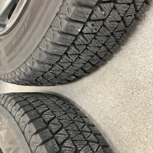 決まりました。ジムニー　スタッドレス　21年製　バリ山　175/80R16 DM-V3