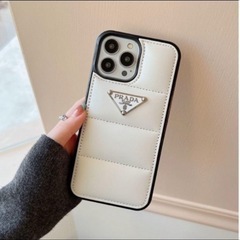PRADA iPhoneケース 残りわずかの画像