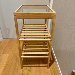 IKEA NESNA サイドテーブルの画像