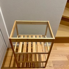 IKEA NESNA サイドテーブルの画像