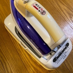 National スチームアイロンの画像