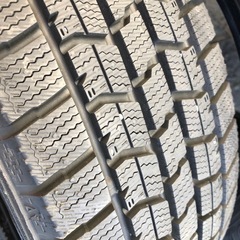 2024年175/60r16スタッドレスの画像
