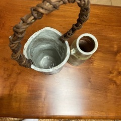 陶器　花瓶の画像