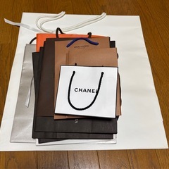 ハイブランド紙袋13枚、箱2個の画像