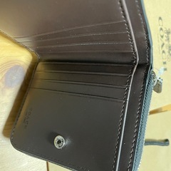 COACH コーチ いちご柄 二つ折り財布 ブラック ストロベリーの画像