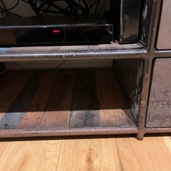 ビンテージ加工　テレビボードの画像