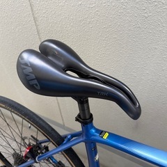 ロードバイク MERIDA スクルトゥーラ400 2020モデルの画像