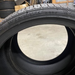 215/35R19  2本セットの画像