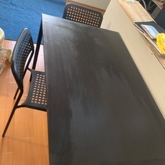 IKEA テーブル&イス3脚の画像