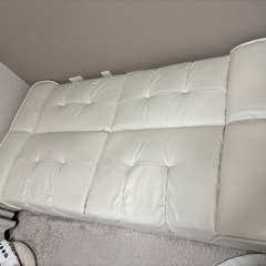 ソファー（2人掛け）の画像