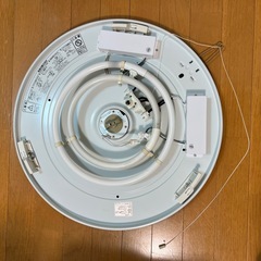  【中古】ニトリ・紐スイッチの蛍光灯照明の画像
