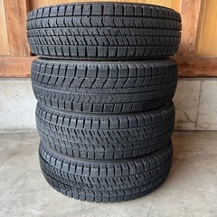 中古スタッドレスタイヤ155/65R14 75Q 組み換え無料の画像