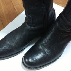 ◆【美品】《婦人用ブーツ》②　　※〔日本製〕　　●サイズ/２３cm,　●素材/不明(皮革製と思いますが、見極め付かず)の画像
