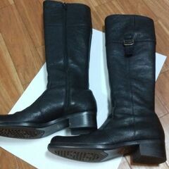 ◆【美品】《婦人用ブーツ》②　　※〔日本製〕　　●サイズ/２３cm,　●素材/不明(皮革製と思いますが、見極め付かず)の画像