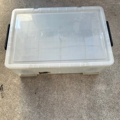 収納ケース蓋付き
の画像
