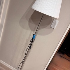 IKEA フロアランプの画像