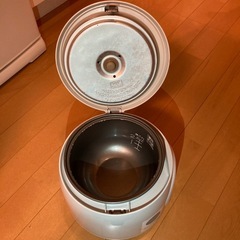 TIGER 炊飯器3合炊きの画像