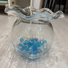 金魚鉢 ビー玉入りの画像