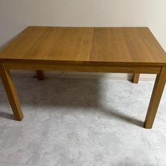 IKEA伸長ダイニングテーブル　ビュースタ　　の画像