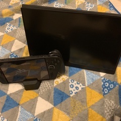 Rog Xbox ally x 144hz ポータブルモニター　ロジクールキーボードの画像