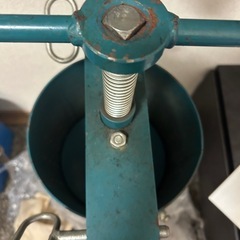 鉄餃子絞り機の画像