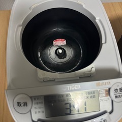 美品 TIGER タイガー JPV-G100 圧力IHジャー炊飯器 5.5合炊きの画像
