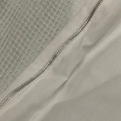 白色メッシュ掛けカバーの画像