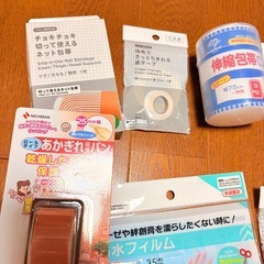包帯 防水パッド 不織布テープ 紙テープ ネット包帯 あかぎれほご保護の画像