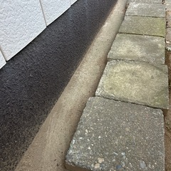 コンクリート平板　約30✖️30cm✖️厚さ6cmの画像