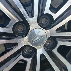 ダイハツ　カスタム車　純正15インチタイヤ
ホイール　の画像