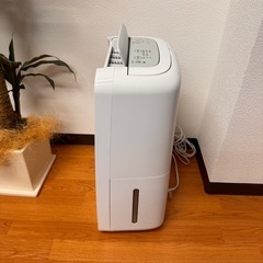 SHARP 除湿機 CV-R71-W 2024年製 清掃済 プラズマクラスターの画像
