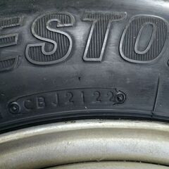 新品同様ｽﾀｯﾄﾞﾚｽﾀｲﾔ ダイナ・トヨエース2tで使用205/75R16 113/111L LT ﾌﾞﾘｼﾞｽﾄﾝ ﾌﾞﾘｻﾞｯｸW979 BRIDGESTONE TIRE BLIZZAK 冬ﾀｲﾔの画像