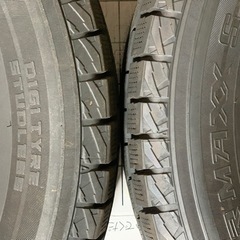 バリ山225/65R16スタッドレスタイヤの画像