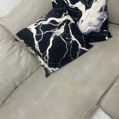 カウチソファ グレーの画像