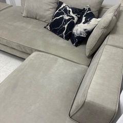 カウチソファ グレーの画像
