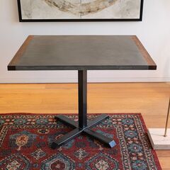 ディコトミック モールテックスダイニングテーブル  75×90cm 高さ70cm DICHOTOMIC 12万円の画像