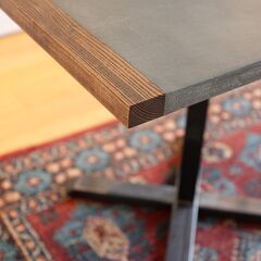 ディコトミック モールテックスダイニングテーブル  75×90cm 高さ70cm DICHOTOMIC 12万円の画像