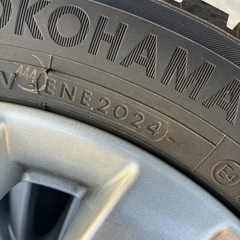24年製造 バリ山 スタッドレス ヨコハマ 155/65-14 軽自動車 汎用サイズ ススキの画像