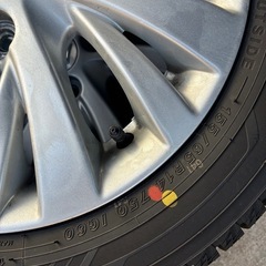 24年製造 バリ山 スタッドレス ヨコハマ 155/65-14 軽自動車 汎用サイズ ススキの画像